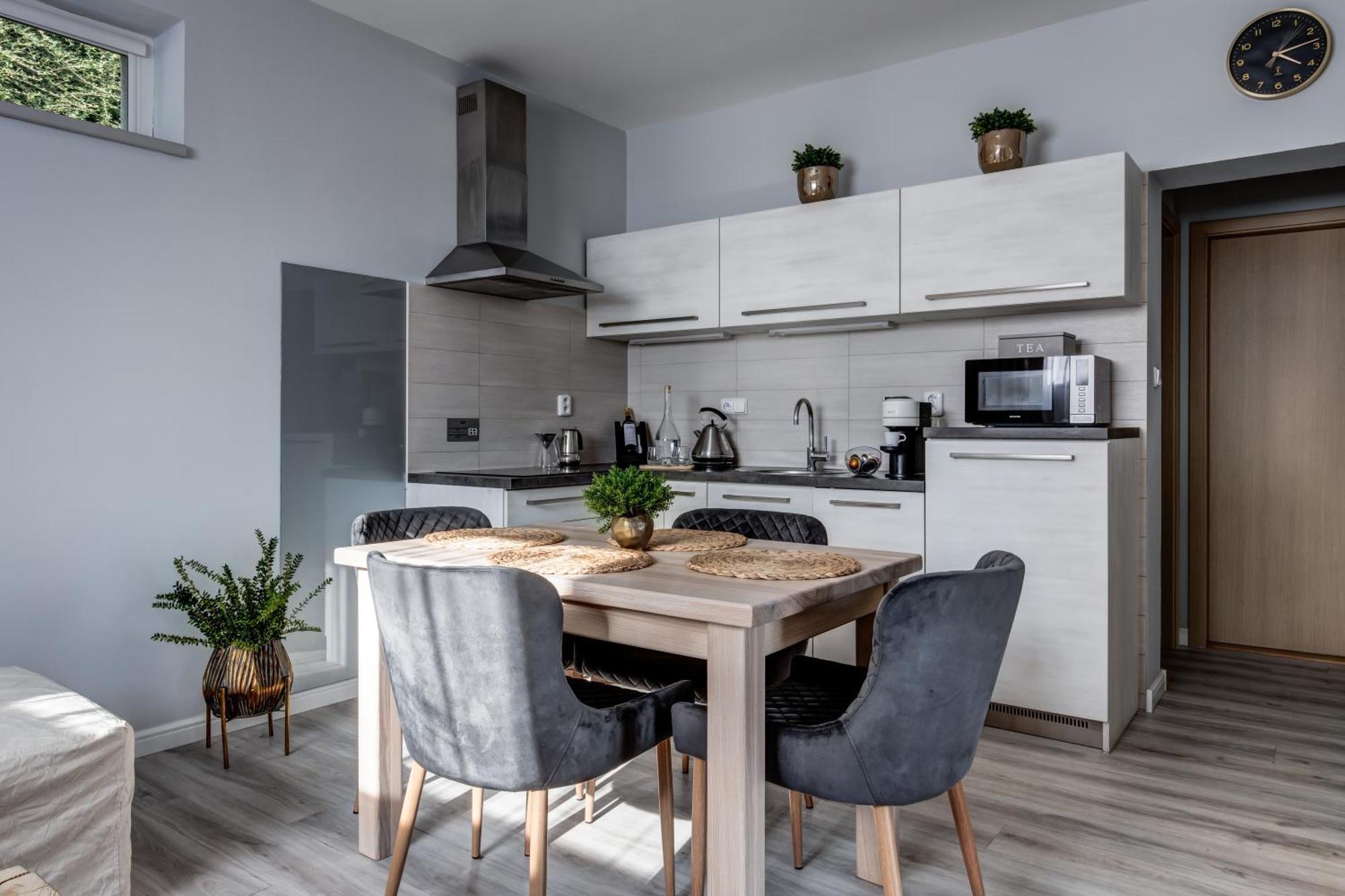 Wellness Apartmany Cesky Raj & Biokolna Lomnice nad Popelkou 外观 照片